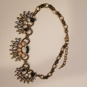 Chloe & isabel choker